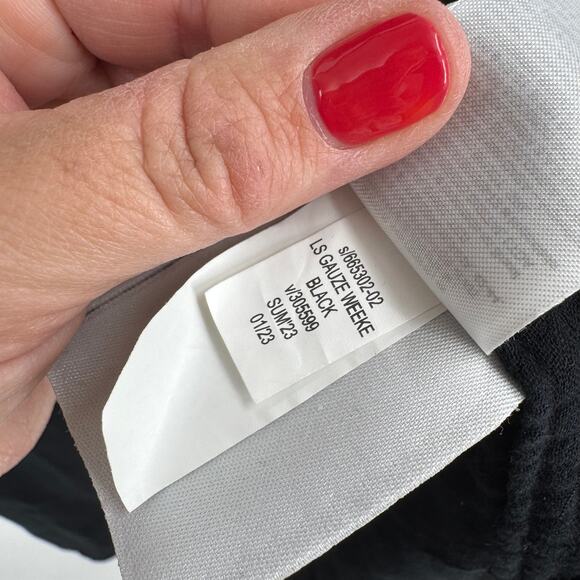 Gap Black Crinkle Gauze Button-Front Tunic Shirt NWT Size L Minimalist - Picture 8 of 9